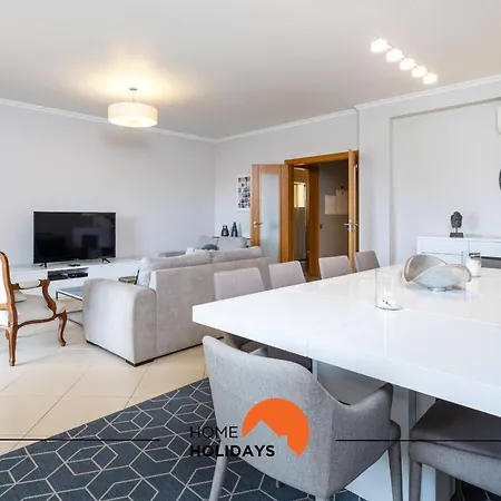 #196 Villa Modern With Share Pool In Balaia