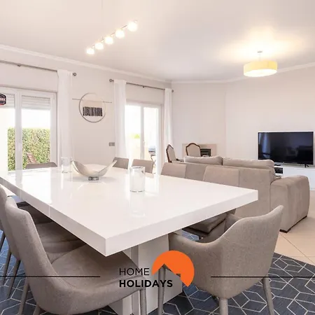 #196 Villa Modern With Share Pool In Balaia